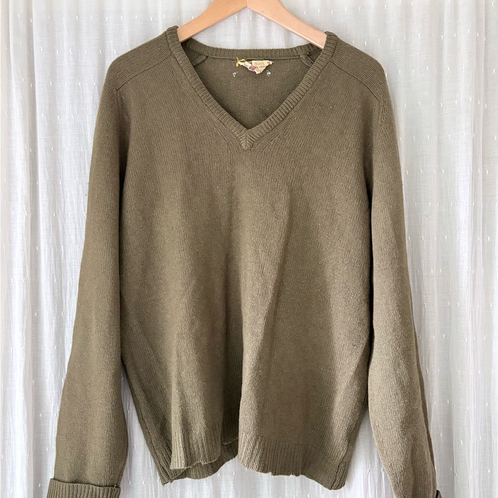 Vintage 1960s Sears Men's V-Neck Olive Grunge Sweater